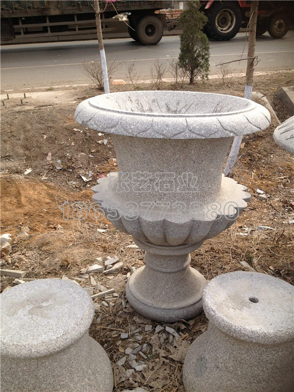 景觀石雕花缽定制-石花盆