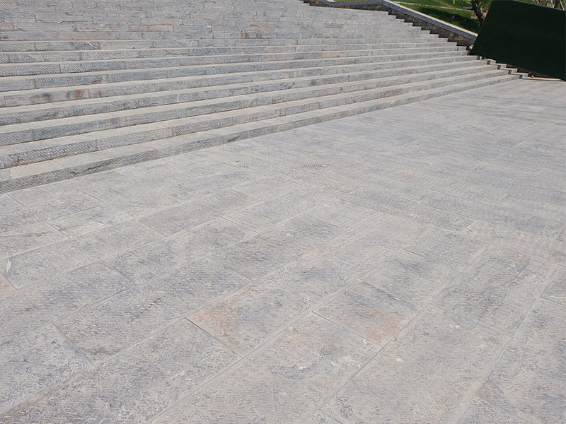 景區(qū)青石板材臺(tái)階鋪裝效果
